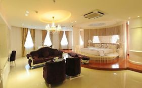 Viet uc Hotel Ben Tre